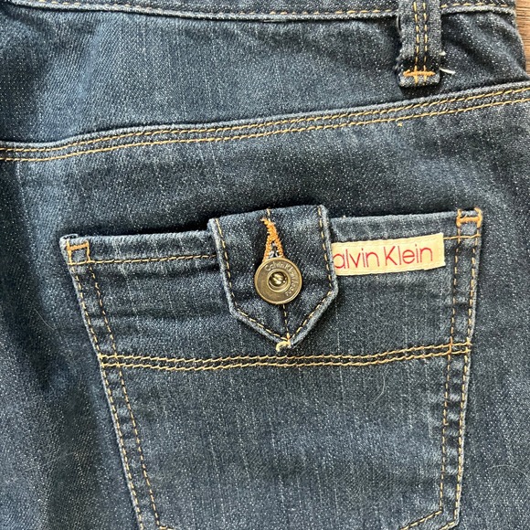 Calvin Klein Jeans Women's 6 Modern Flare Stretch Mid Rise Blue Medium Wash - Picture 9 of 9